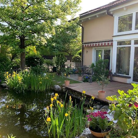 Auszeit - Wohnung Mit Garten Und Bergblick Bad Aibling Exterior photo