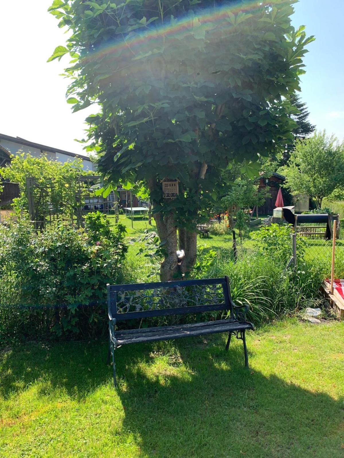 Auszeit - Wohnung Mit Garten Und Bergblick Bad Aibling Exterior photo