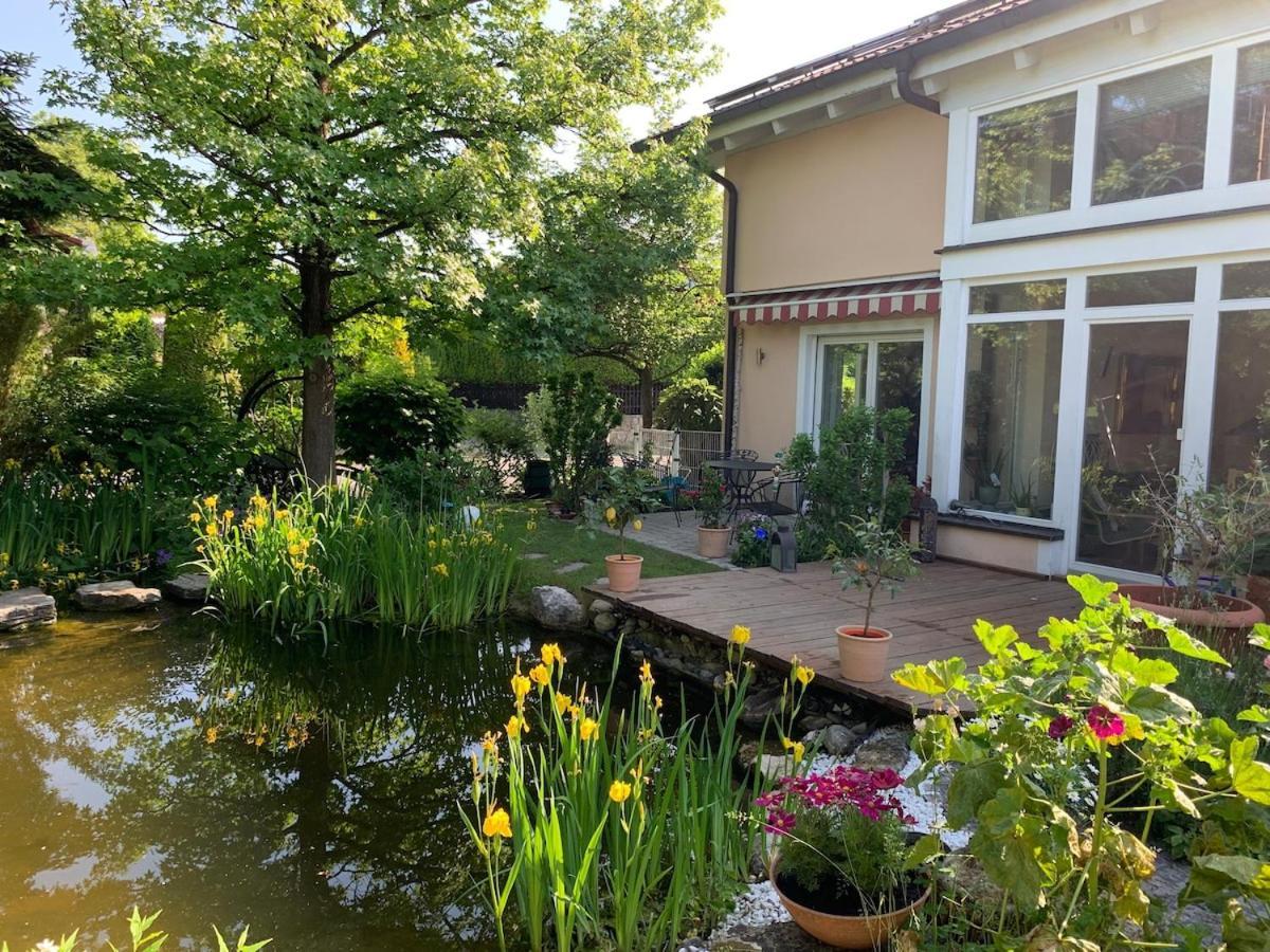 Auszeit - Wohnung Mit Garten Und Bergblick Bad Aibling Exterior photo